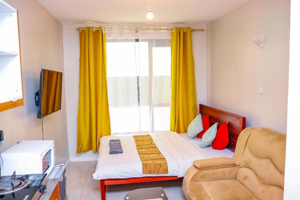 Coral Bell, Tsavo Apartments Hosted By Ann Waweru Kiambu エクステリア 写真